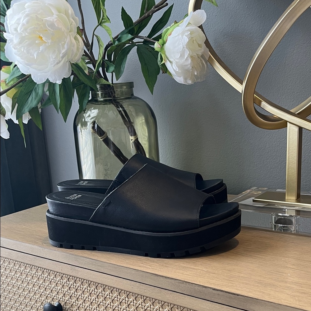 Eileen Fisher level up platform Sandals